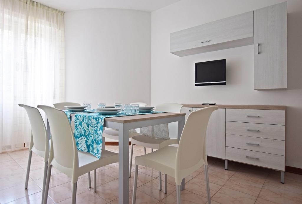 Condominio Luna 1 Lignano Sabbiadoro Eksteriør billede