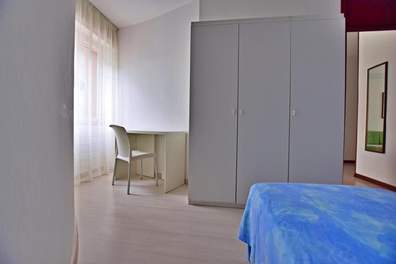 Condominio Luna 1 Lignano Sabbiadoro Eksteriør billede
